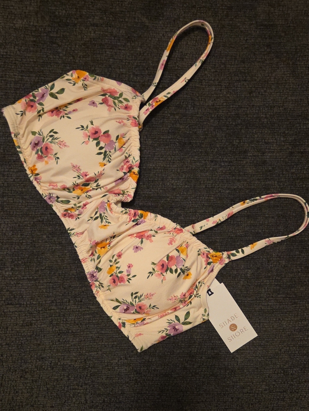 Shade & Shore Cream Floral Bikini Top. Size 34D. NWT